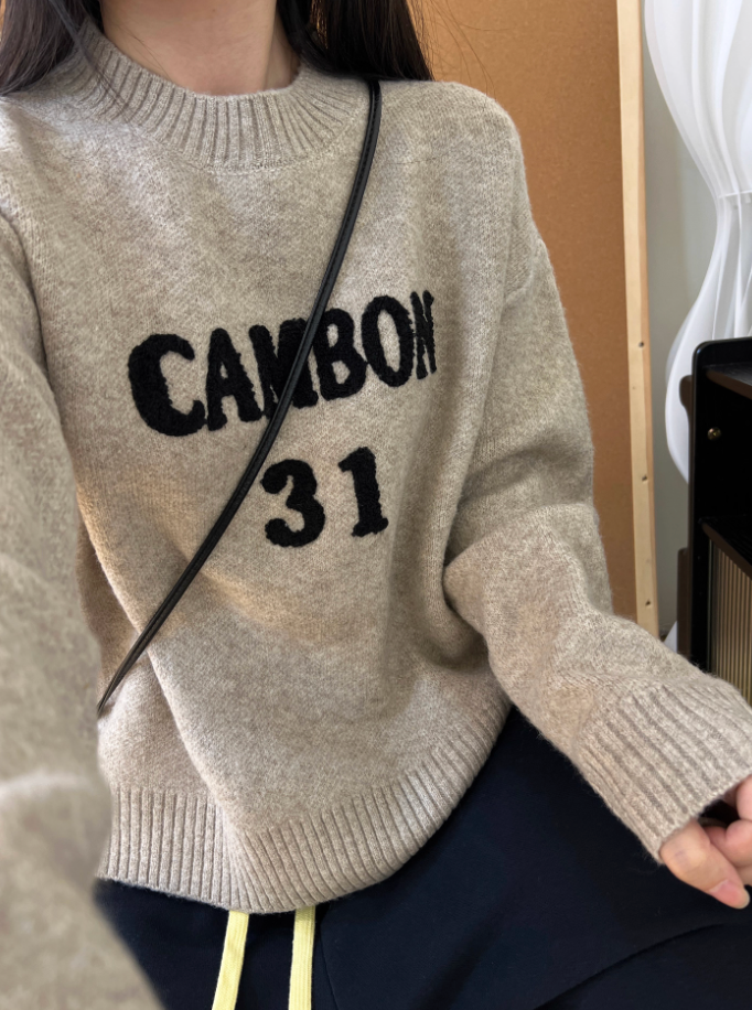 CARBON31レタリングクルーネックセーター