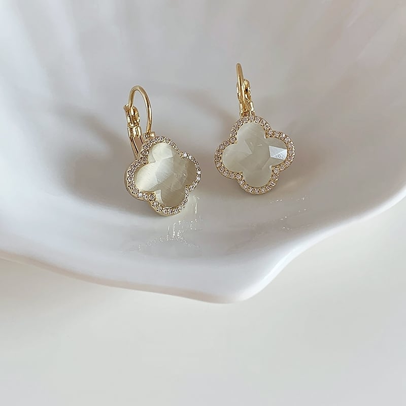 【Weekly SALE】クローバーシェイプクリスタル&ラインストーンピアス