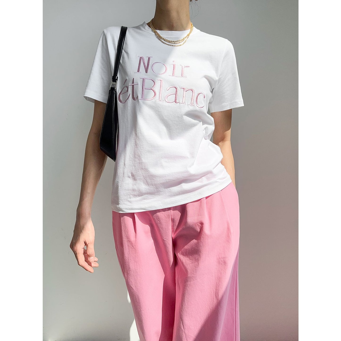 【すぐお届け】フレンチエンブロイダリーロゴTシャツ