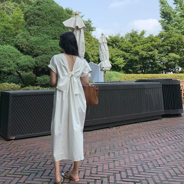 バックスリット&リボンデザインワンピース