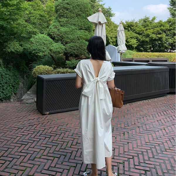 バックスリット&リボンデザインワンピース