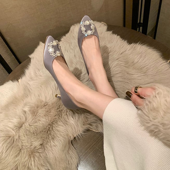 ホワイトラインストーン&サテンハイヒールパンプス