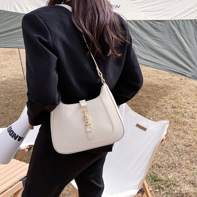 ステッチ&ジッパークロージャスクエアショルダーバッグ