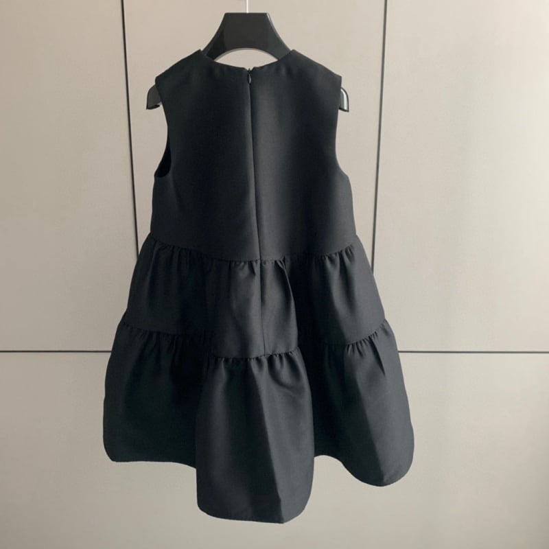 【すぐお届け】ティアードノースリーブワンピース
