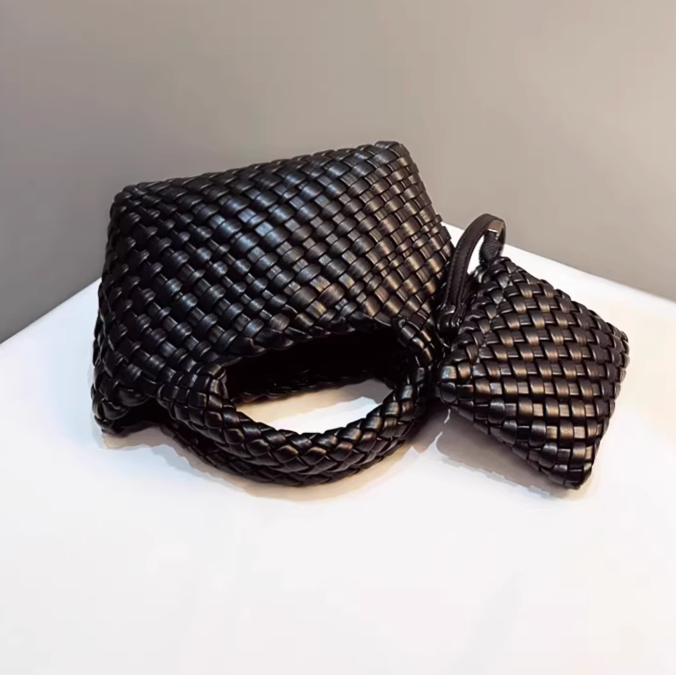 チェーンショルダーメッシュレザースモールバッグ