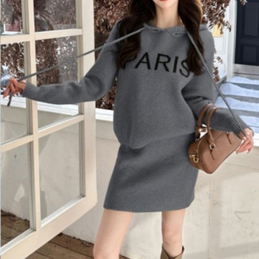 PARISレタリングフーディニット＆ニットスカート