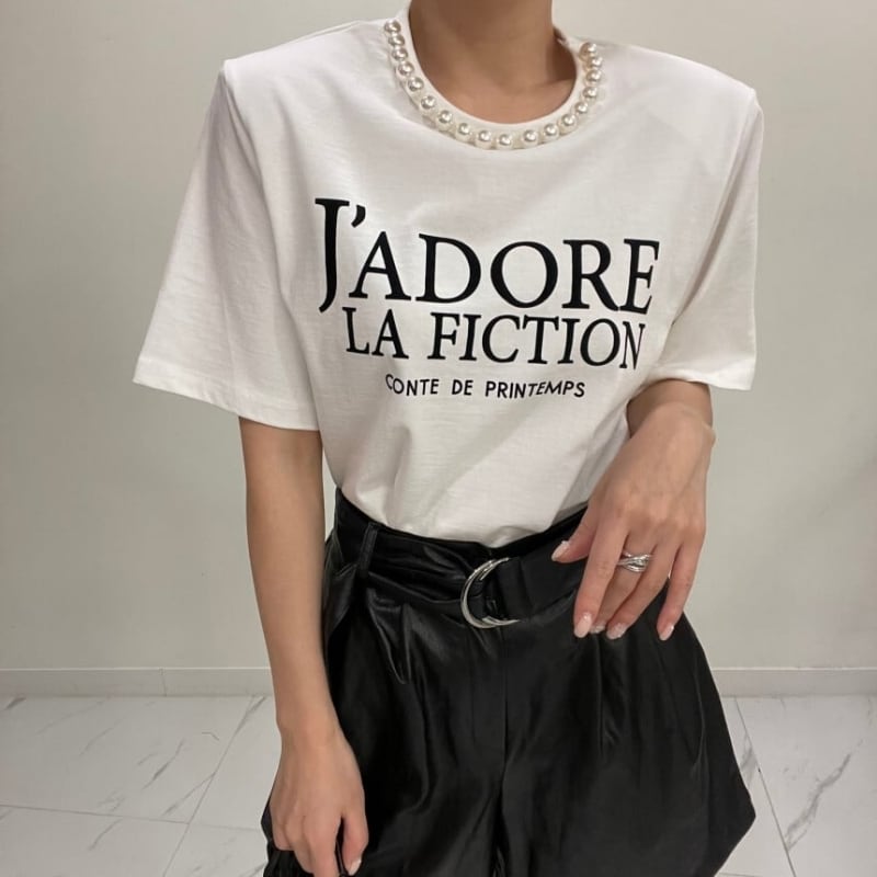 パールネック＆フレンチレタリングTシャツ