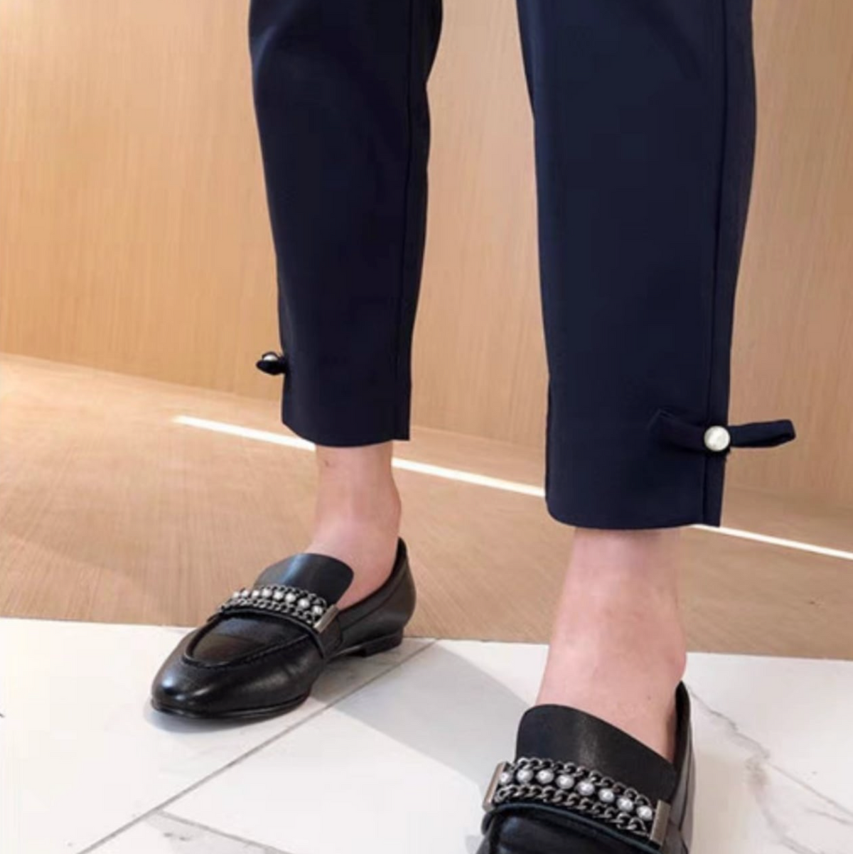 【すぐお届け】パール＆リボンテーパードロングパンツ